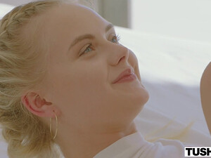 Красивый анальный трах с умницей с косичками