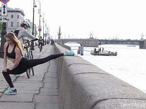 Русская гимнастка отдалась в попку настойчивому пикаперу