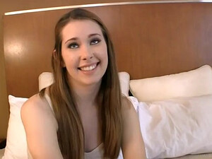 Научите меня ебаться в очко! - студентка жаждет анального секса на кастинге